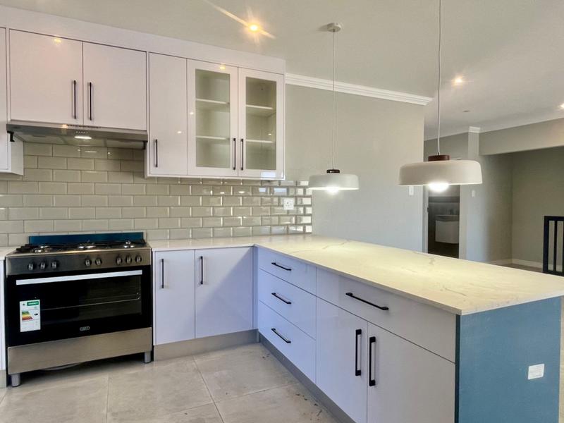 3 Bedroom Property for Sale in Fraaiuitsig Western Cape